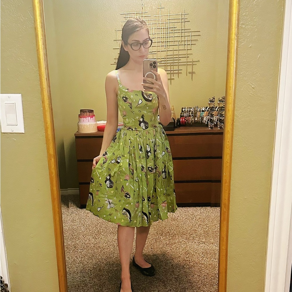 Pinup girl clothing Snow White Jenny